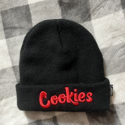 red cookies beanie 