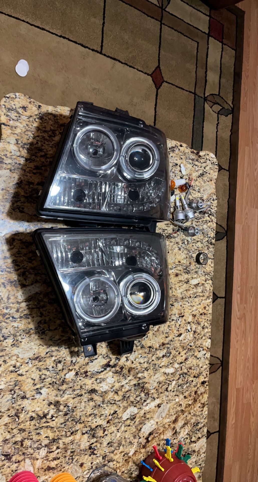 07-14 Chevy Tahoe headlights halo