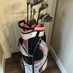 Matching Full Set of Women’s Top-Flite Golf Clubs with Women’s Golf Bag