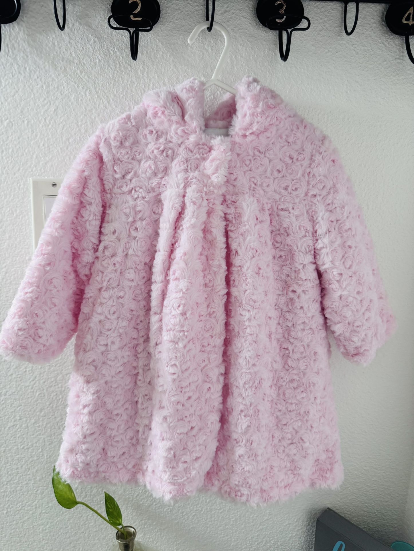 Fluffy Pink Hooded Coat For Infant/Toddler
