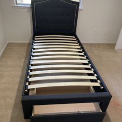 Cama Individual, Twin Con Buen Colchon. 