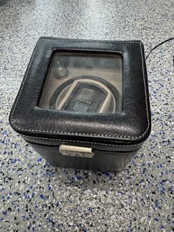 Bey-Berk Single Watch Winder – Black Leatherette Display Case