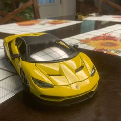 Maisto Lamborghini Centenario 1/18 Scale 