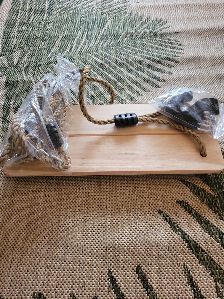 Wooden Tree Swing NEW