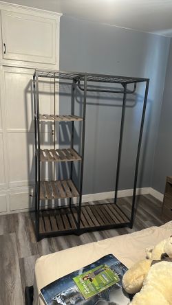 Clothing rack