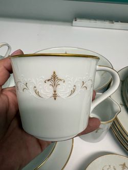 Noritake fine China dinner wear