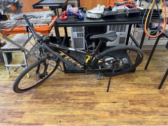 Trek Marlin 5 Bike