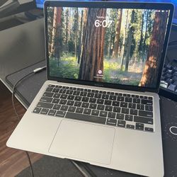 MacBook Air (M1, 2020)