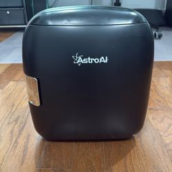 Mini fridge ASTRO AI