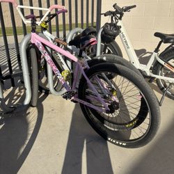 PINK CHAD 29er 