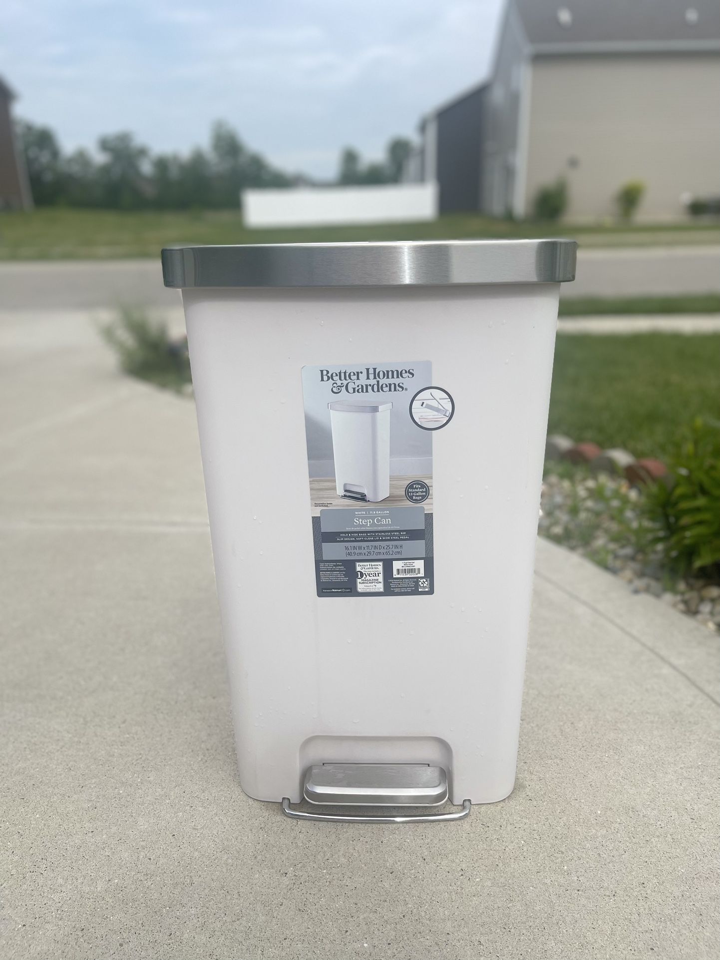 14.5 Gallon Kitchen Step Trash Can
