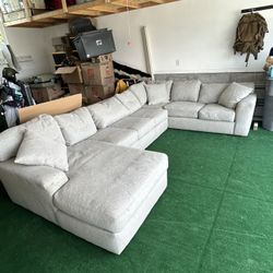 Sectional Couch 