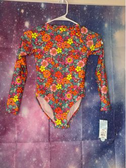 New cat & Jack floral long sleeve swimsuit size girls medium