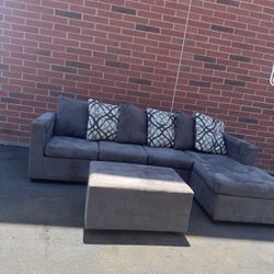 really nice gray sectional couch 