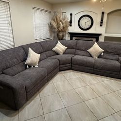 FREE DELIVERY RC Willey Power Reclining Sectional – 3 Recliners – Excellent Condition