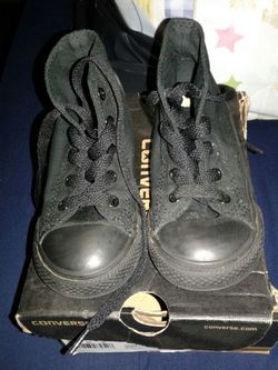 Toddler converse size 8