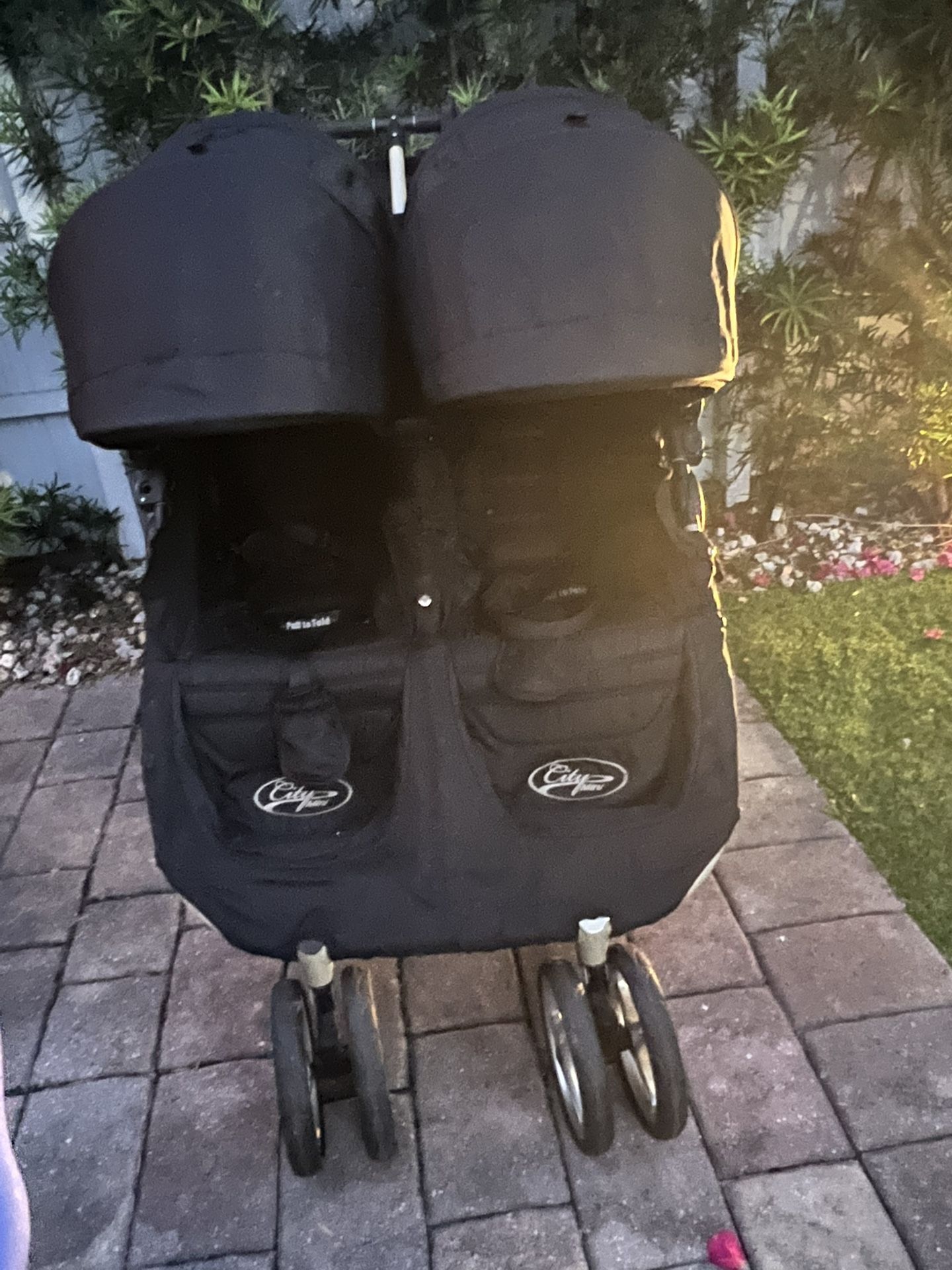 Double stroller 