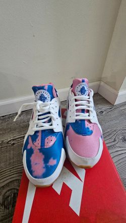 Nike Air Huarache Run Print
White Blue Nebula-Blue Nebula (Women's