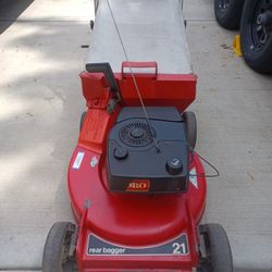 Fully Serviced Toro Pushmower Bagger! Runs Great!