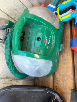 Carpet cleaner Bissele