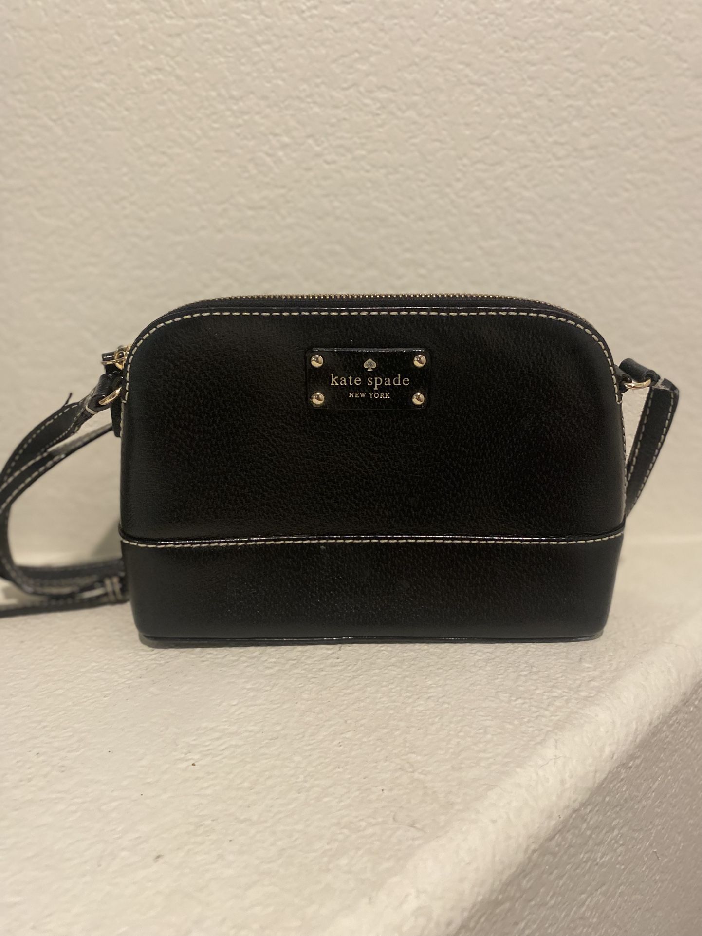 Black Kate Spade Crossbody Purse