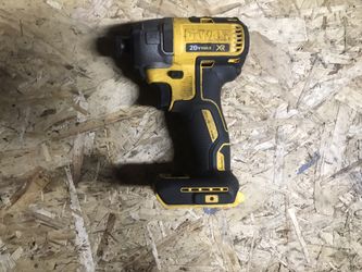 DEWALT 20v MAX XR Impact Driver (DCF887)
