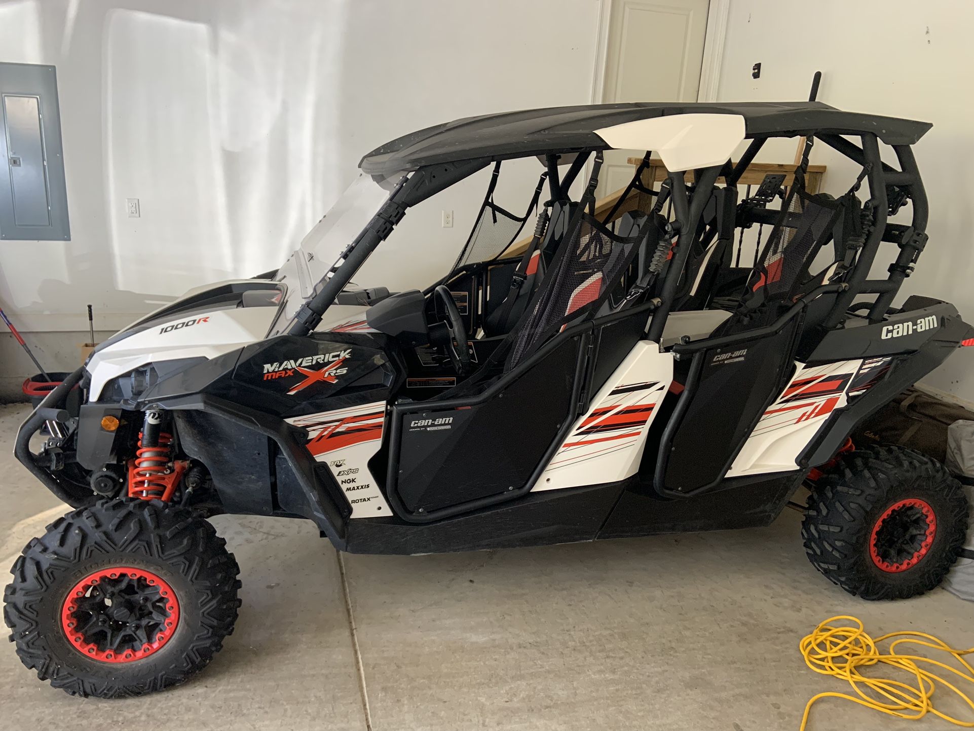 2014 Can Am Maverick Max XRS