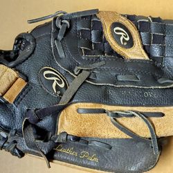 RAWLINGS 13” MODEL PM2709RB THE PLAYMAKER SOFTBALL GLOVE RHT leather palm
