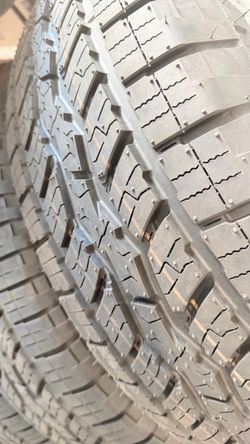 (Set of 5) Falken Wildpeak AT3WA 265/70R18 Tires