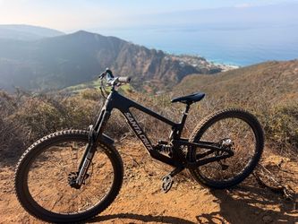 2024 Santa Cruz Megatower Carbon GX AXS – Carbon Wheels – Large