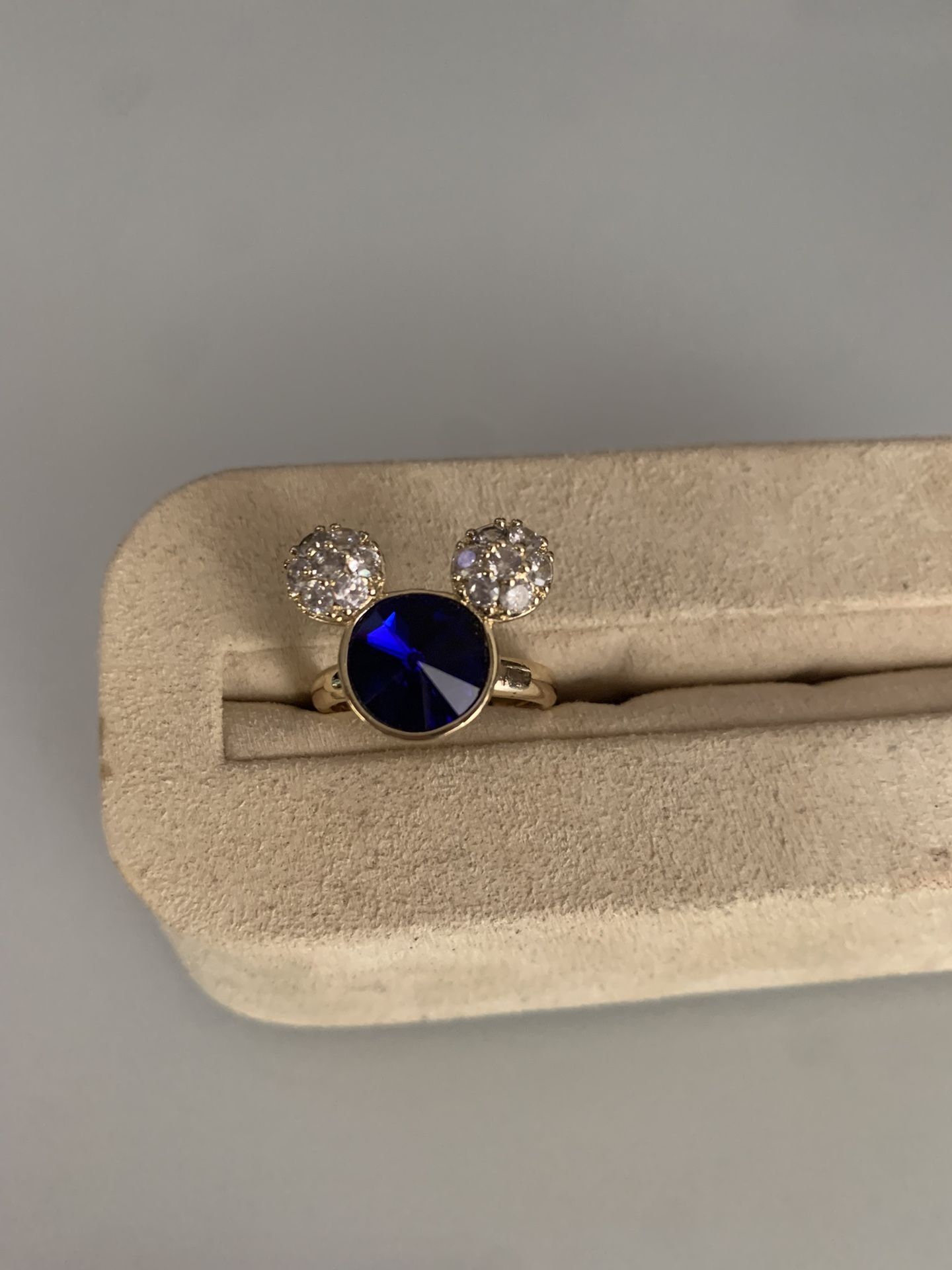 Gold Plated Ring With Rhinestones 
