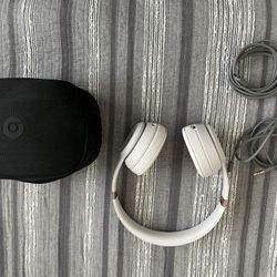 Beats Solo 4