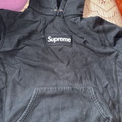 Supreme 2023 Box Logo Hoodie 