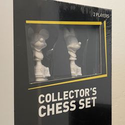 Mickey 90th Anniversary Chess Set *SEALED*