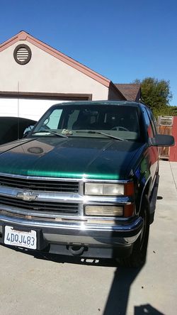 Chevrolet suburban LT 4x4 1500