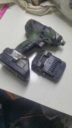 Hitachi impact driver 2batteries