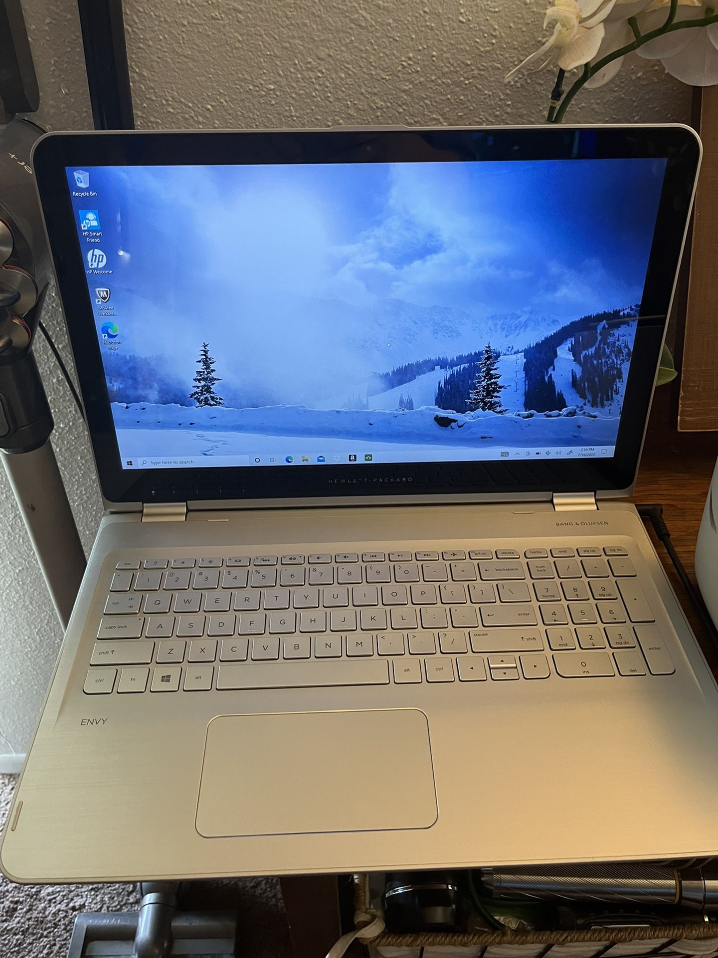 hp envy x360 convertible Laptop 