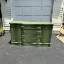 Versatile 6-Drawer Buffet with Storage Cabinets - Sherwin-Williams Oak Green