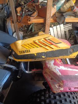 1985 Yamaha Tri moto Gas Tank Cover
