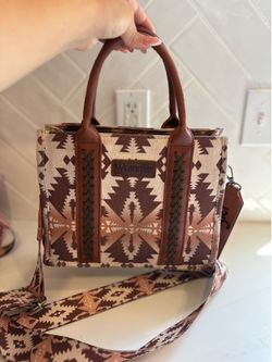 Used wrangler purse