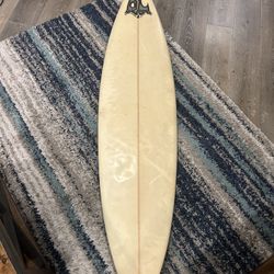 Surfboard 6’8 Gun 