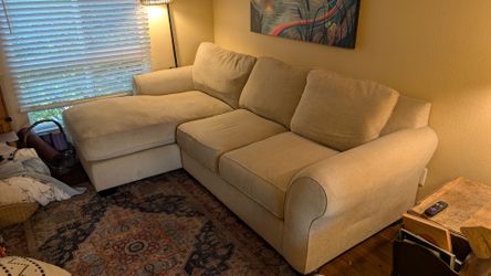 Couch (Beige)