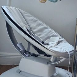 4moms MamaRoo Multi-Motion Baby Swing, Bluetooth Enabled with 5 Unique Motions, Grey