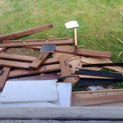 Free Wood Pieces And Scraps 