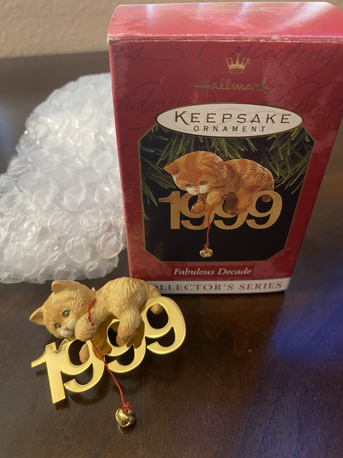 Hallmark 1999 Keepsake Ornament, Fabulous Decade, Collector’s Series, NEW IN BOX!