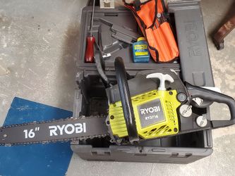 Ryobi 3716 Gas Powered Chainsaw near New condition