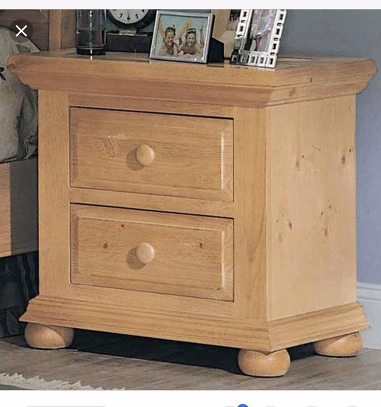Nightstand Broyhill Fontana collection for Sale in Riverview, FL OfferUp