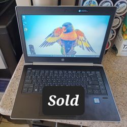 Intel Core I5 w/Turbo Boost Technology ***Like New Hp Laptop 