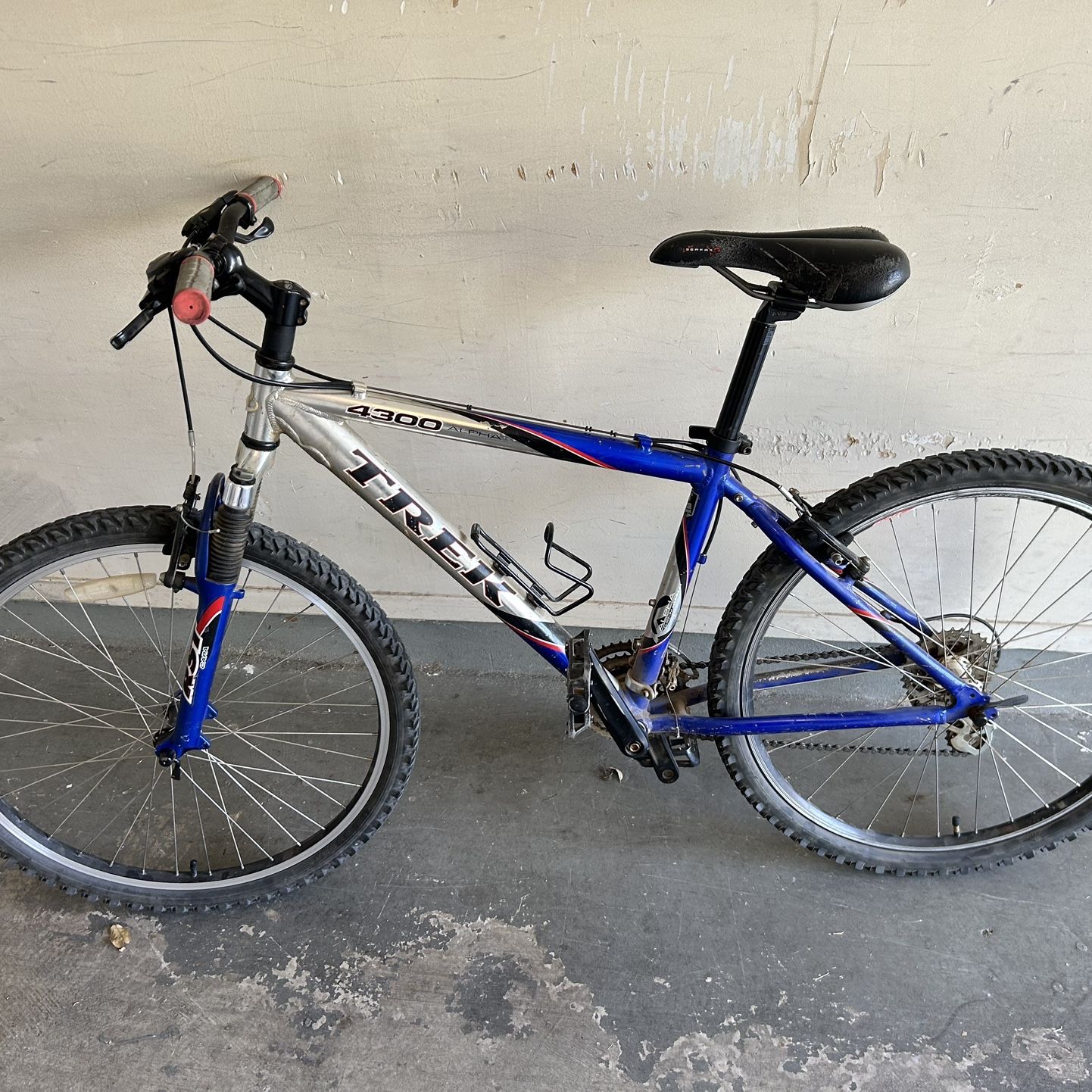 unisex electric bicycle 26" Powerful Electric Urban Commuter Bike
