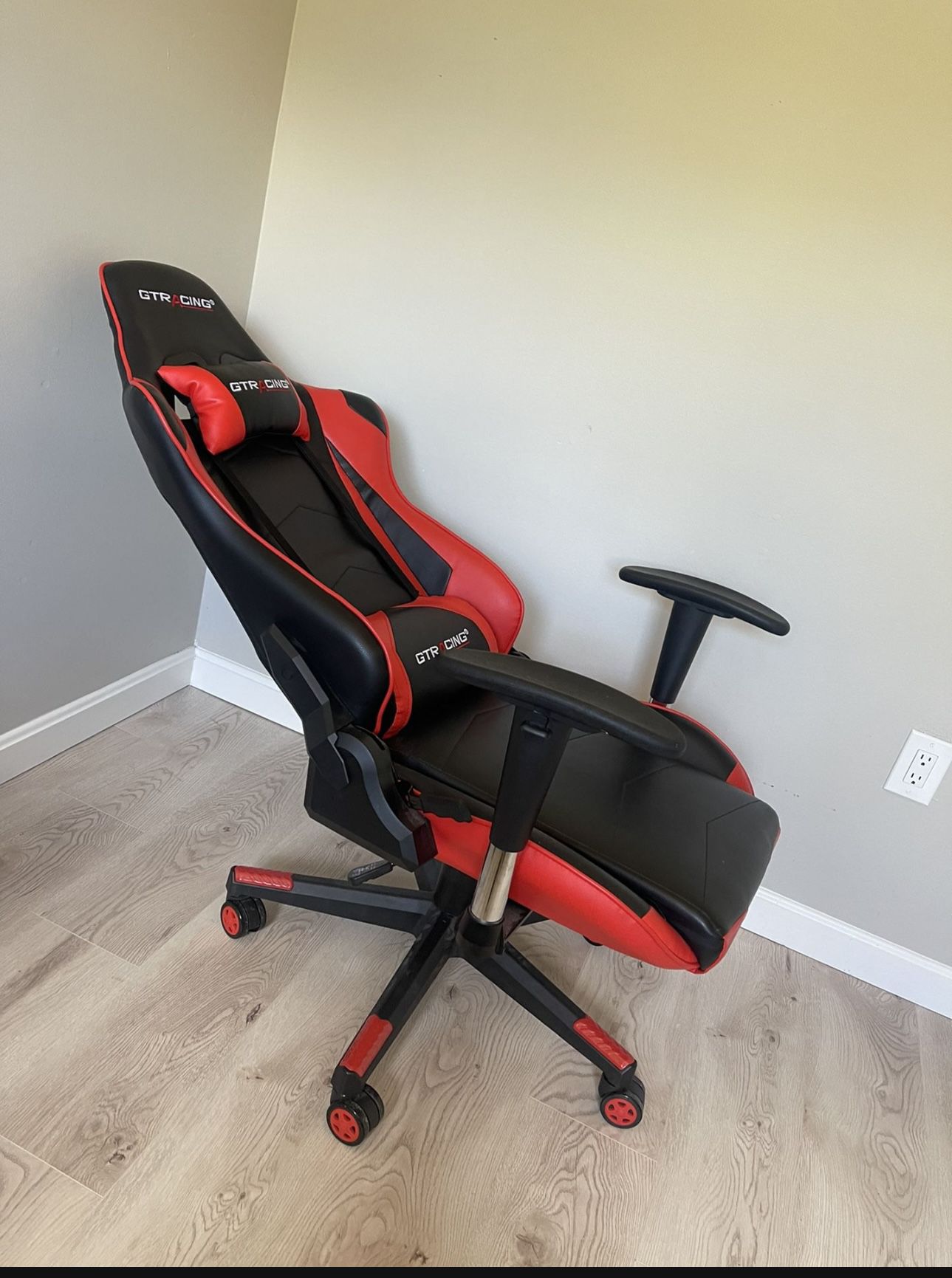 GT Racing gaming Chair 